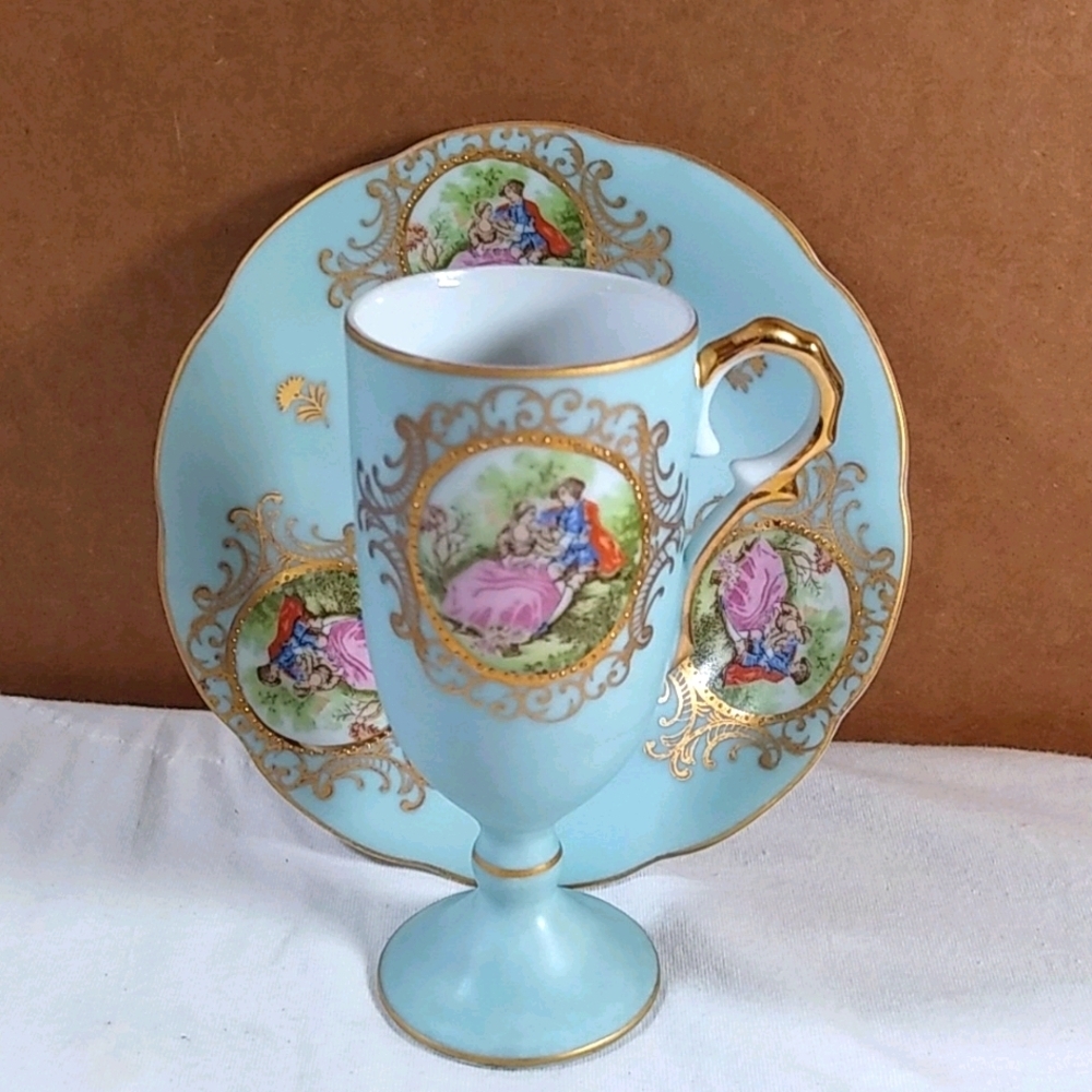 Stunning Lefton Victorian era Demitasse set